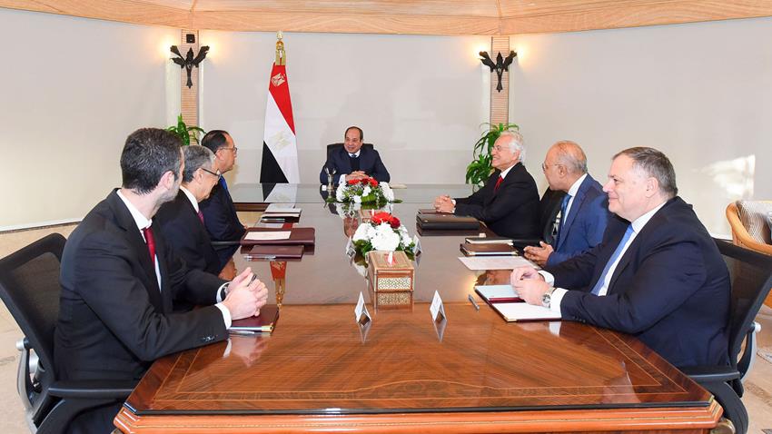 PRESIDENT EL-SISI MEETS THE CHAIRMAN OF THE GREEK COPELOUZOS GROUP REGARDING THE PROGRESS IN THE “GREGY PROJECT” FOR POWER INTERCONNECTION WITH EUROPE